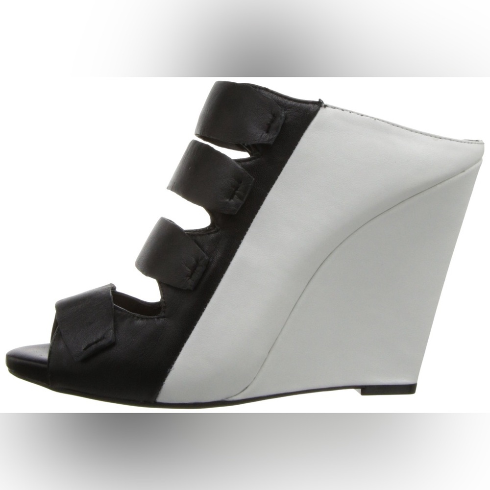 Jessica Simpson Leather Black and White Wedges Heels NWOT